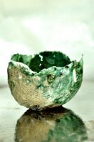 2016. H : 9 cm
